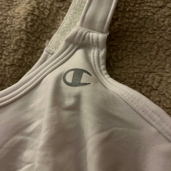Champion Sports Bra - Picture 2 of 4